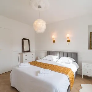  Appartement T2 Neuf Et Luxueux Bord De Mer